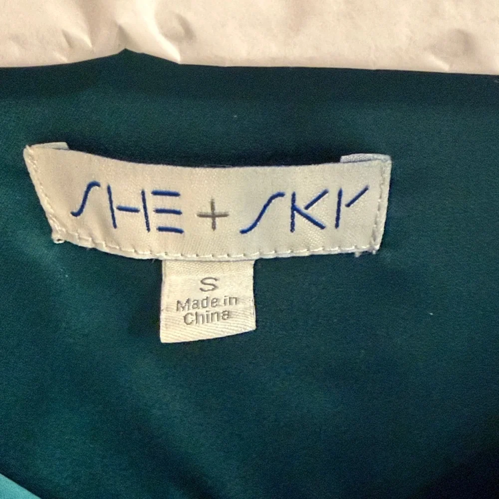 She + Sky Emerald Satin Blouse - Picture 3 of 5